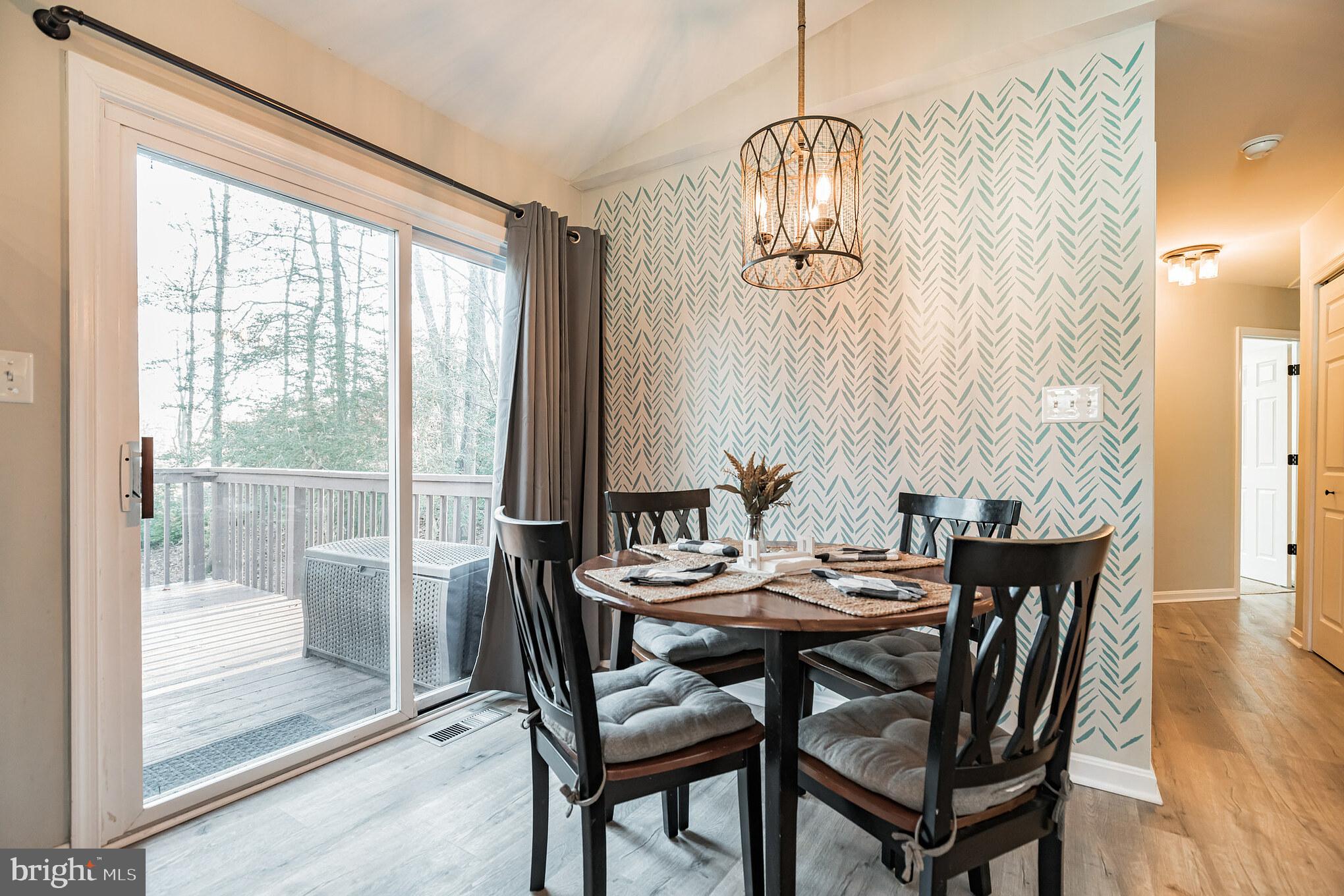 WHITE SANDS - Residential