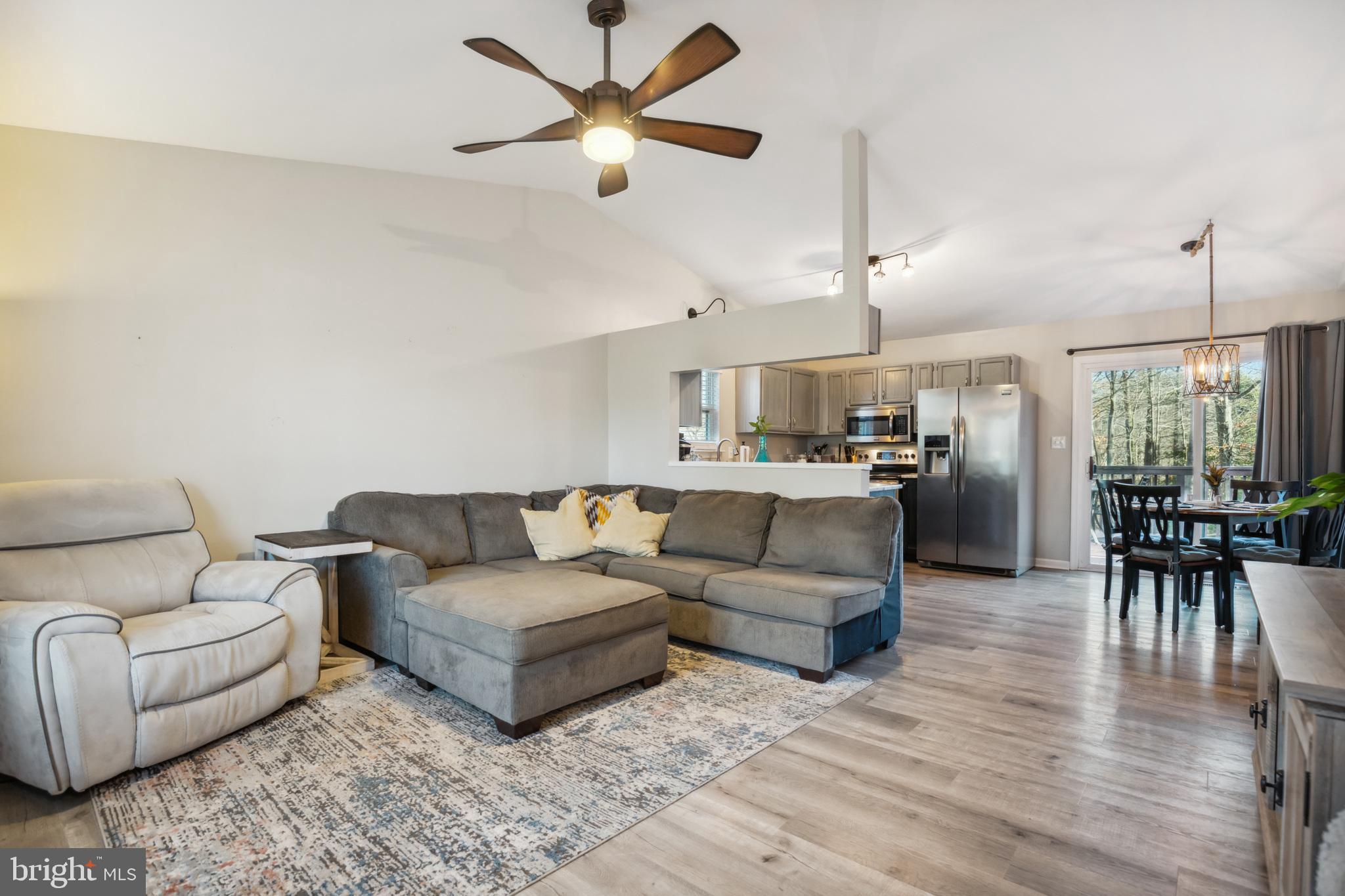 WHITE SANDS - Residential