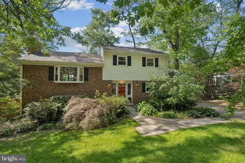 1612 7th Place, McLean, VA MLS: VAFX2236618