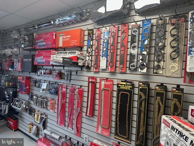 GLEN BURNIE - Commercial Sale