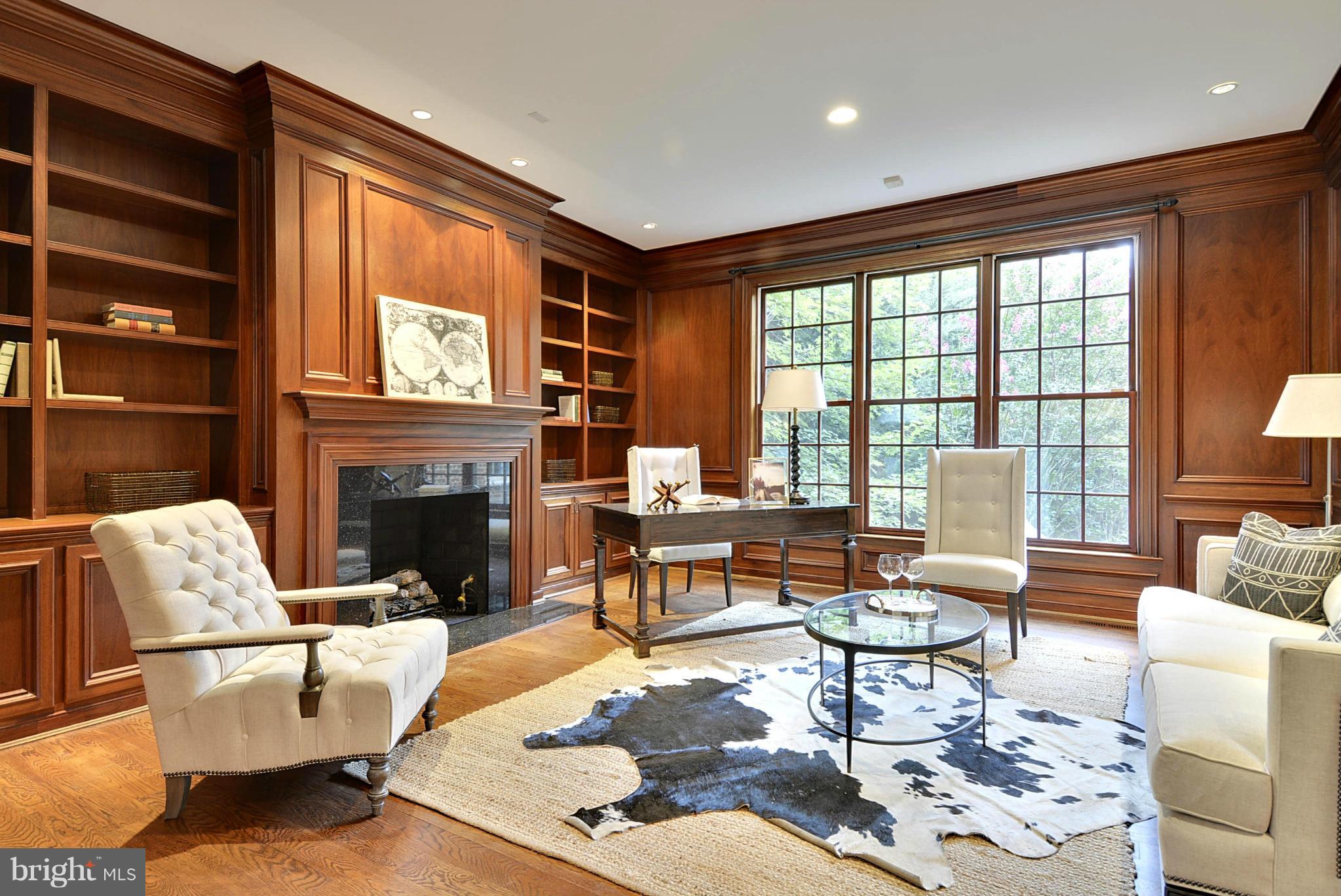 BRADLEY HILLS GROVE - Residential