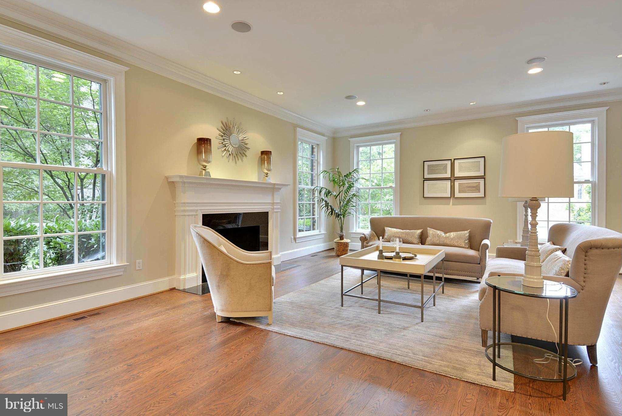 BRADLEY HILLS GROVE - Residential