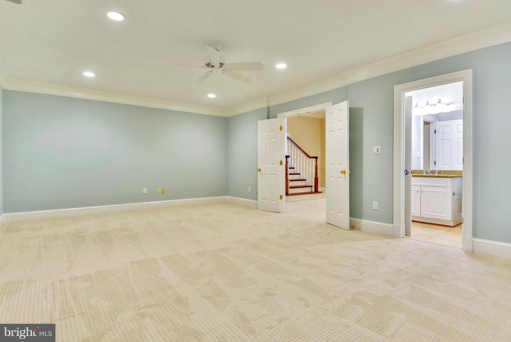 BRADLEY HILLS GROVE - Residential
