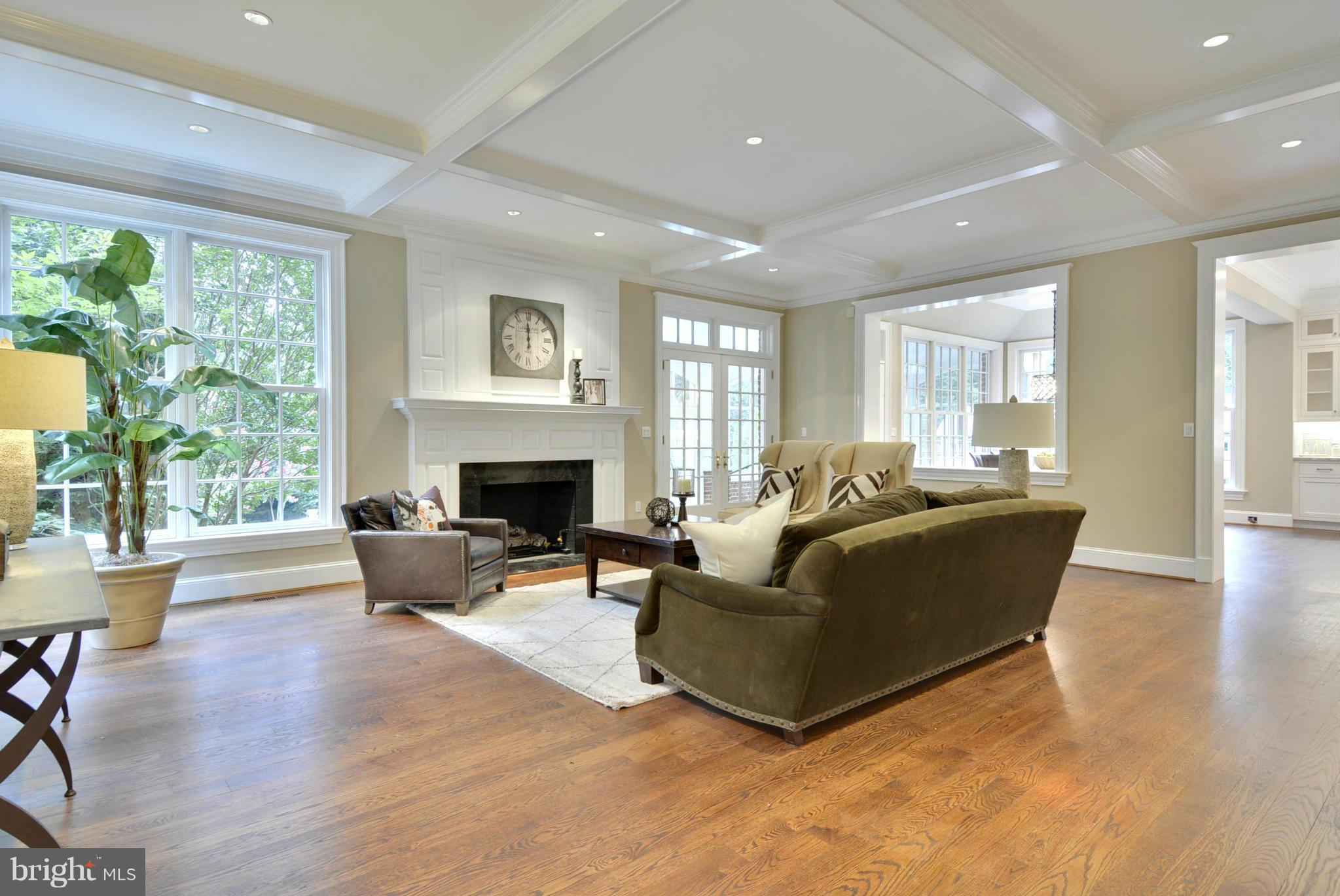 BRADLEY HILLS GROVE - Residential