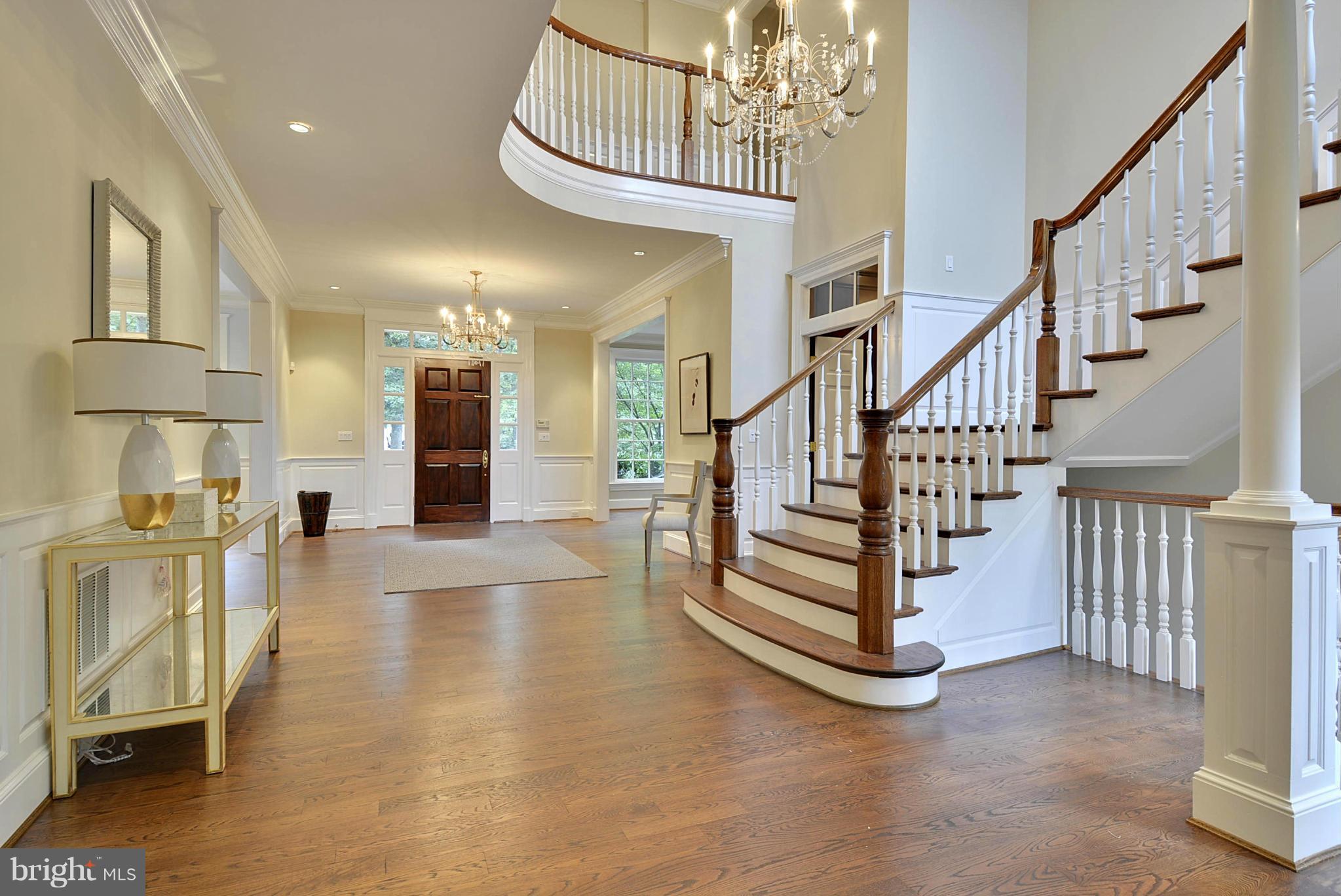 BRADLEY HILLS GROVE - Residential