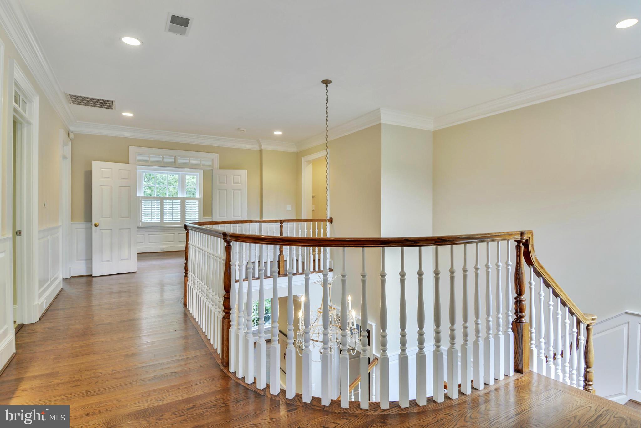 BRADLEY HILLS GROVE - Residential