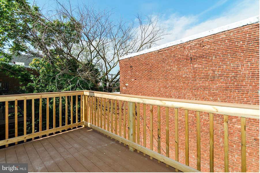 CHARLES VILLAGE - Residential Lease