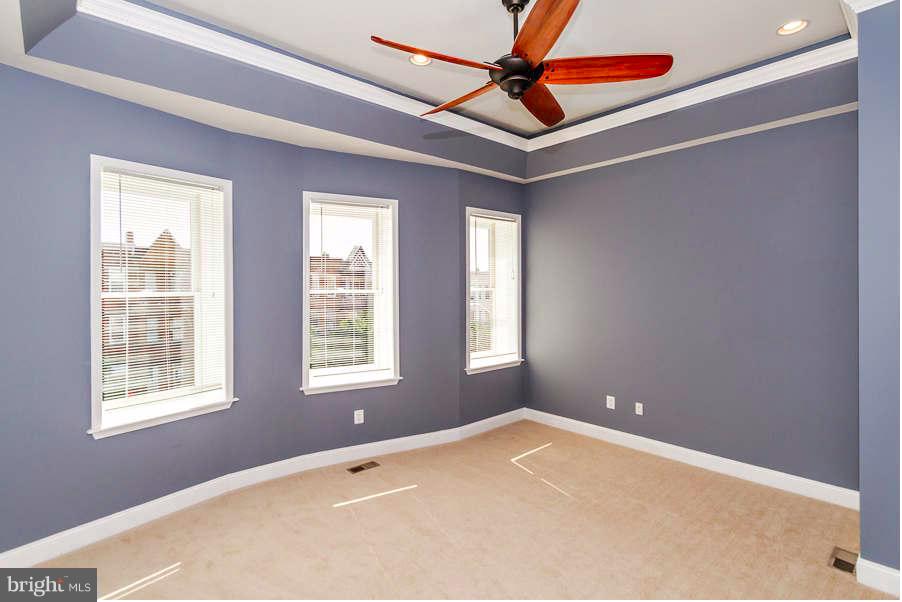 CHARLES VILLAGE - Residential Lease