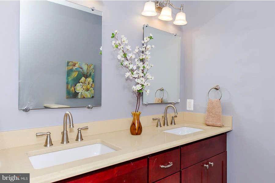 CHARLES VILLAGE - Residential Lease