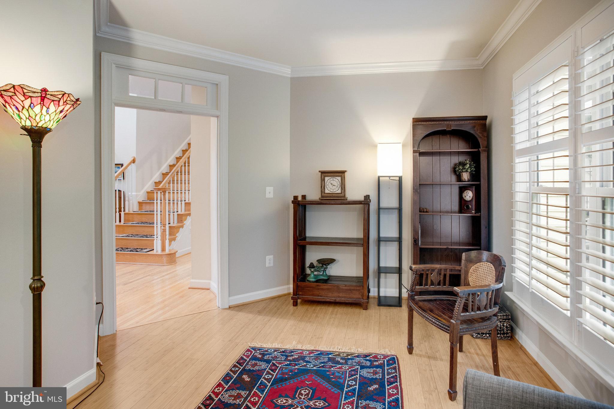 STONEWALL MANOR - Residential