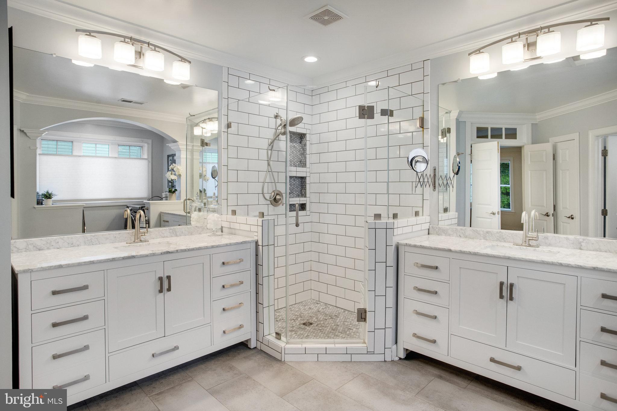 STONEWALL MANOR - Residential