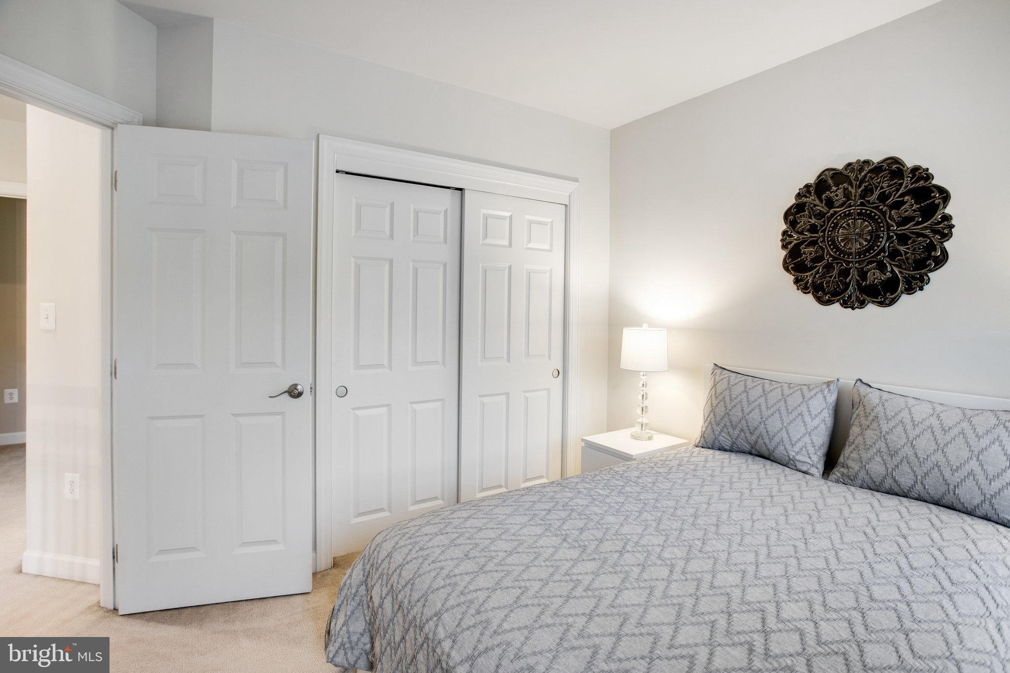 STONEWALL MANOR - Residential