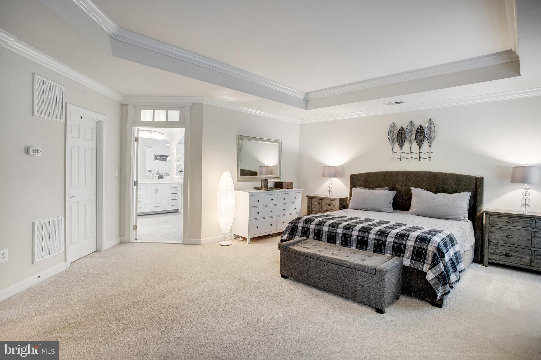 STONEWALL MANOR - Residential