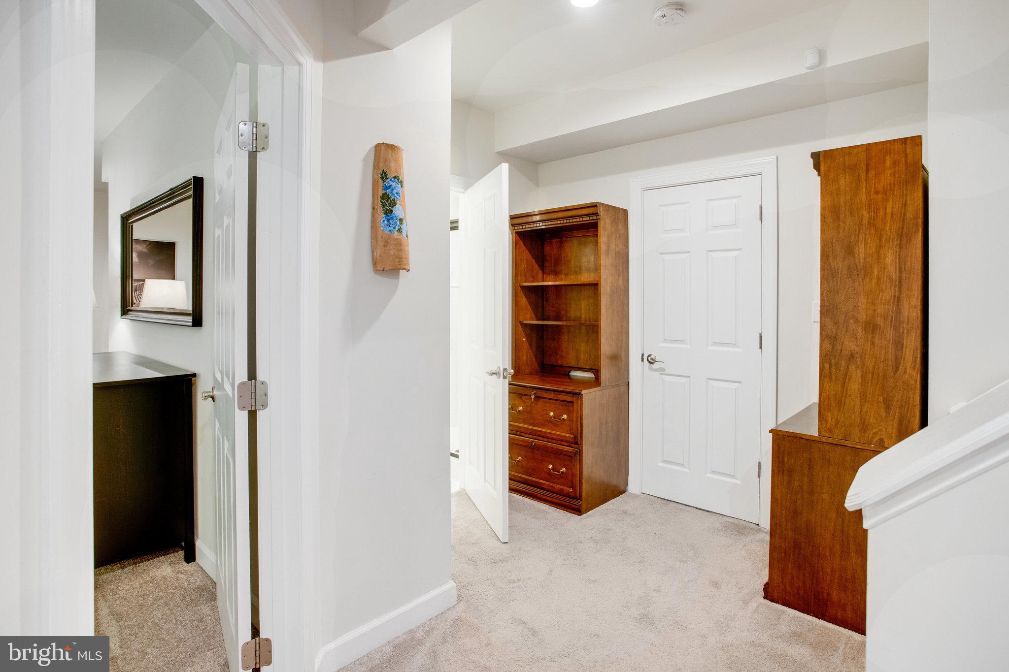 STONEWALL MANOR - Residential