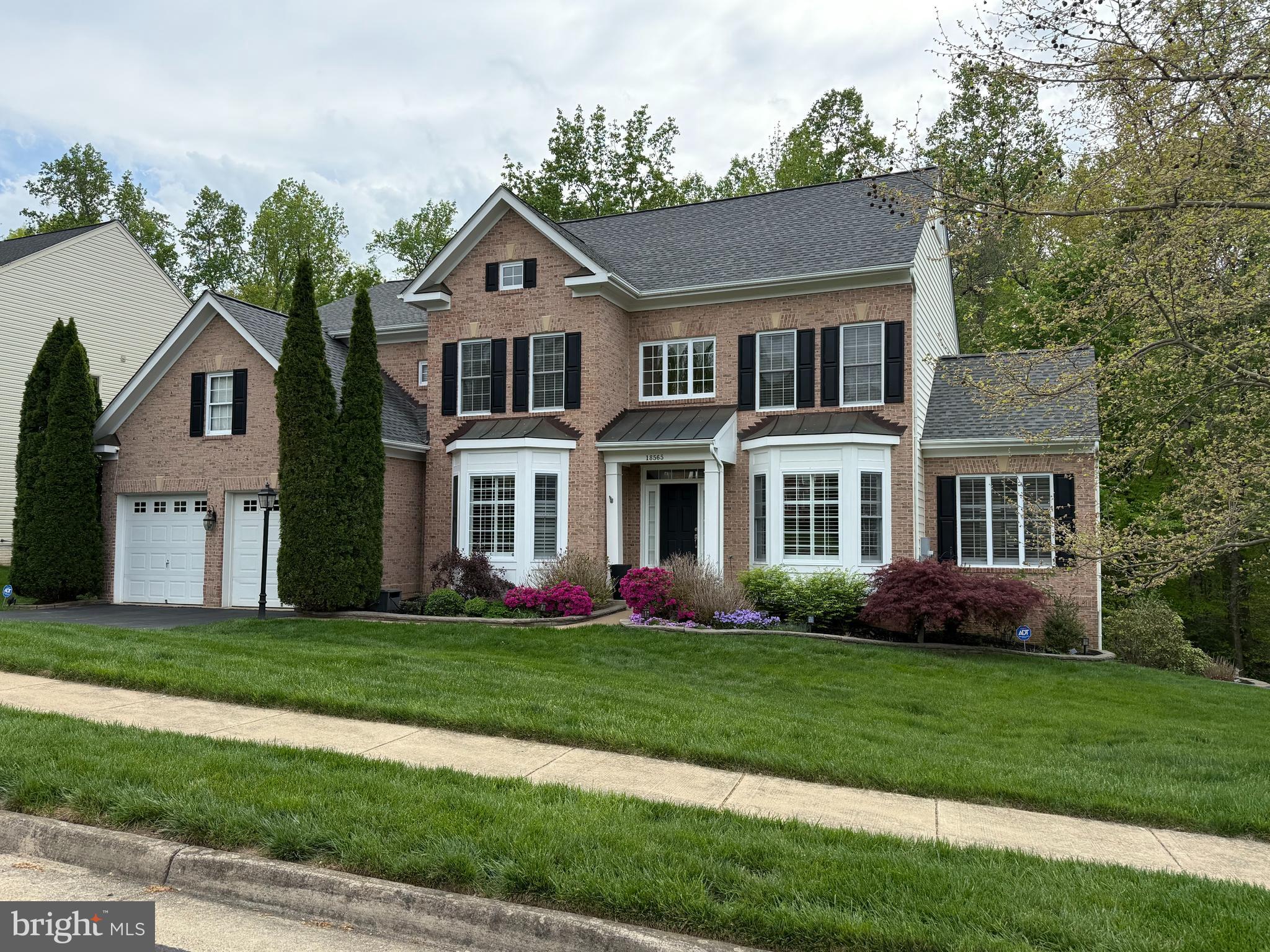 STONEWALL MANOR - Residential