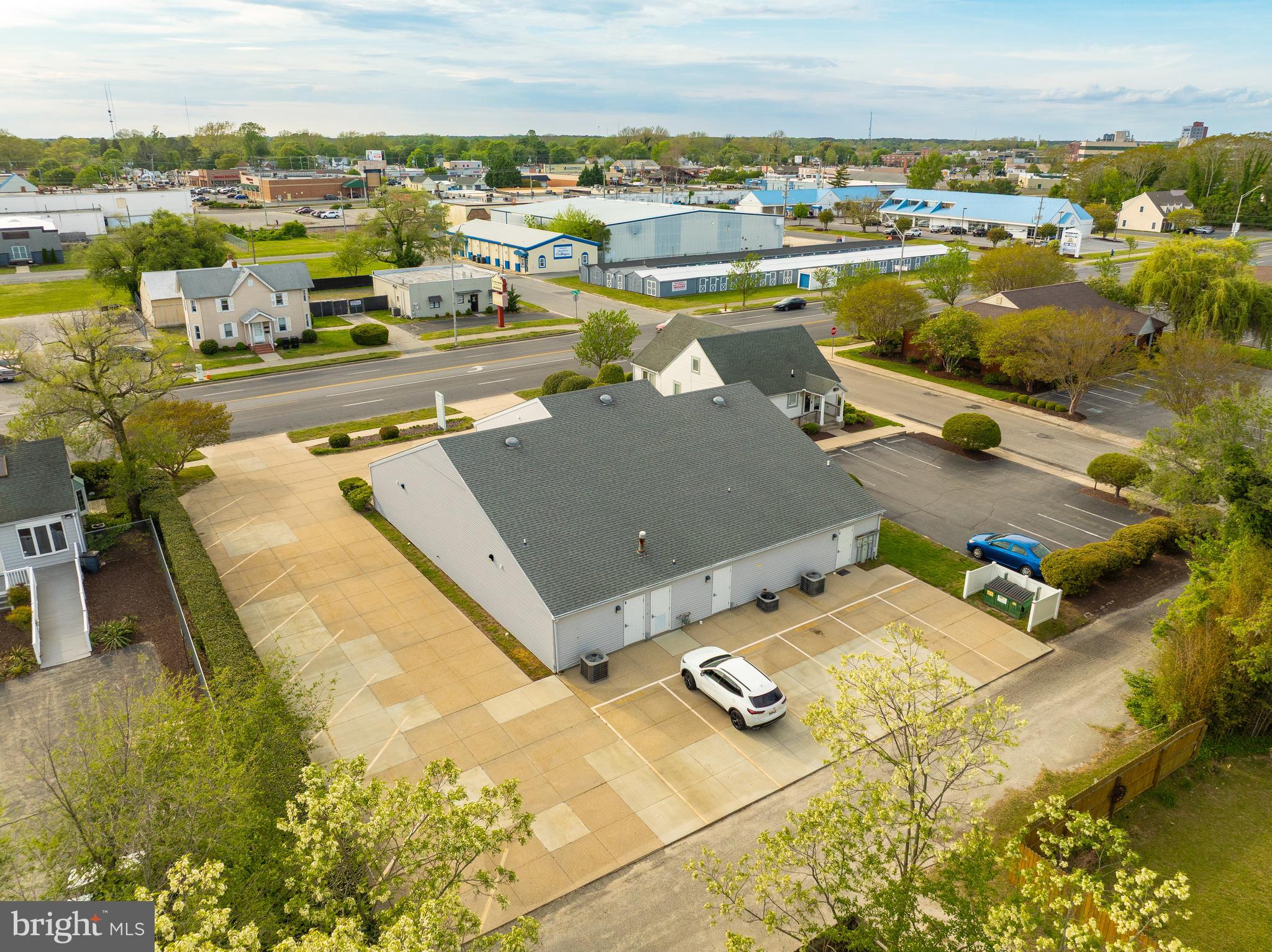 813 EASTERN SHORE DRIVE