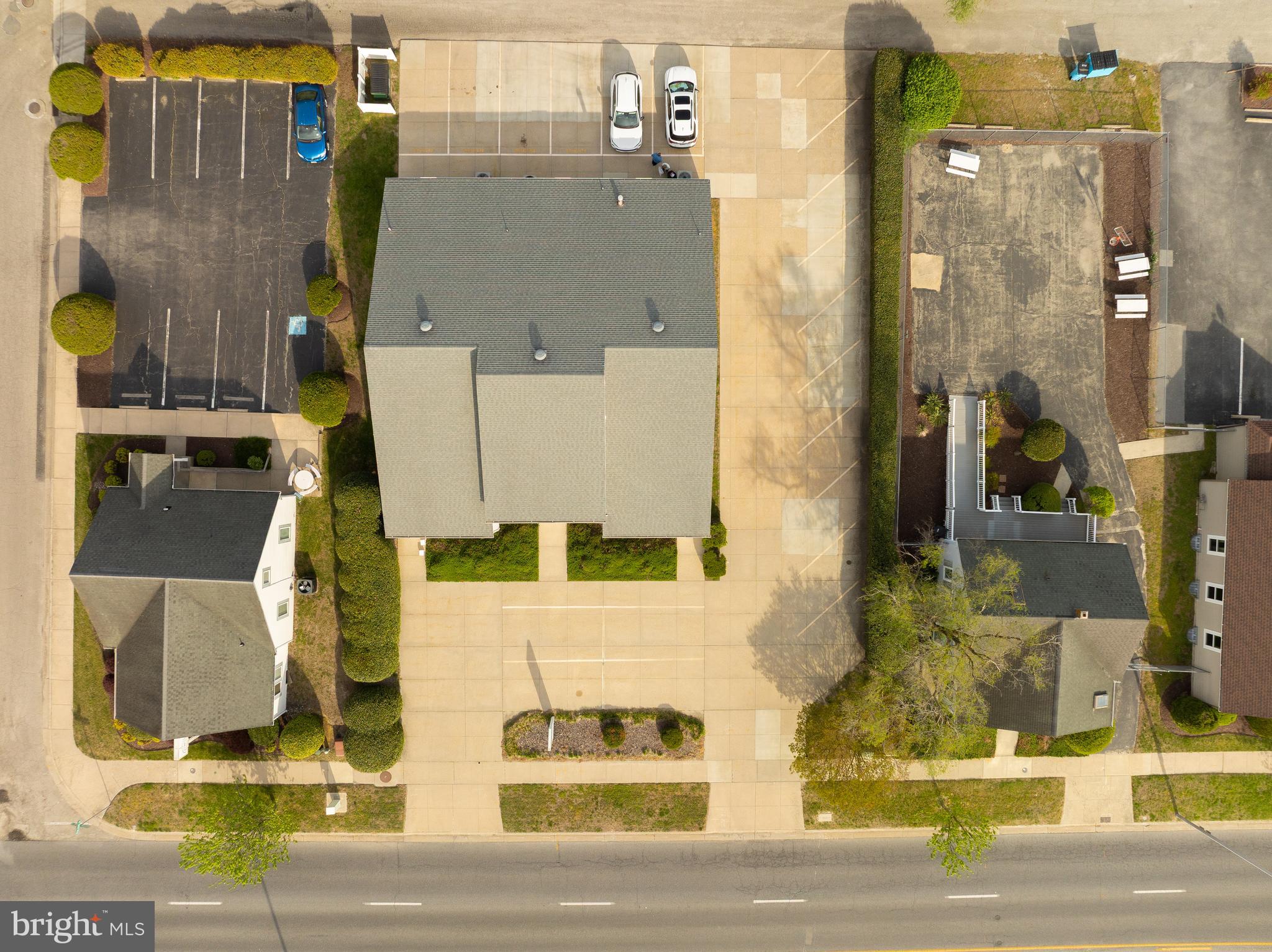 813 EASTERN SHORE DRIVE
