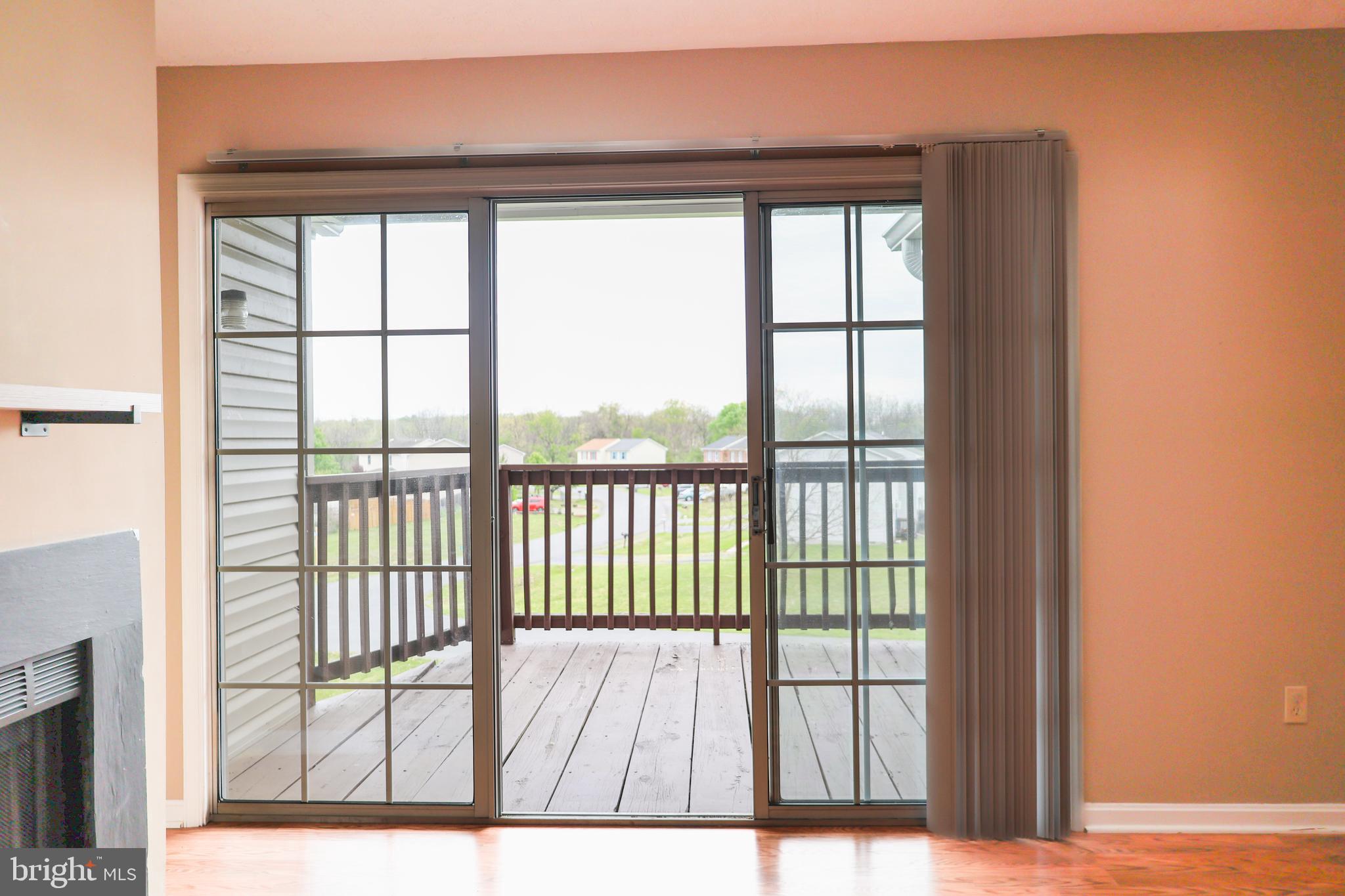 LAKESIDE - Residential