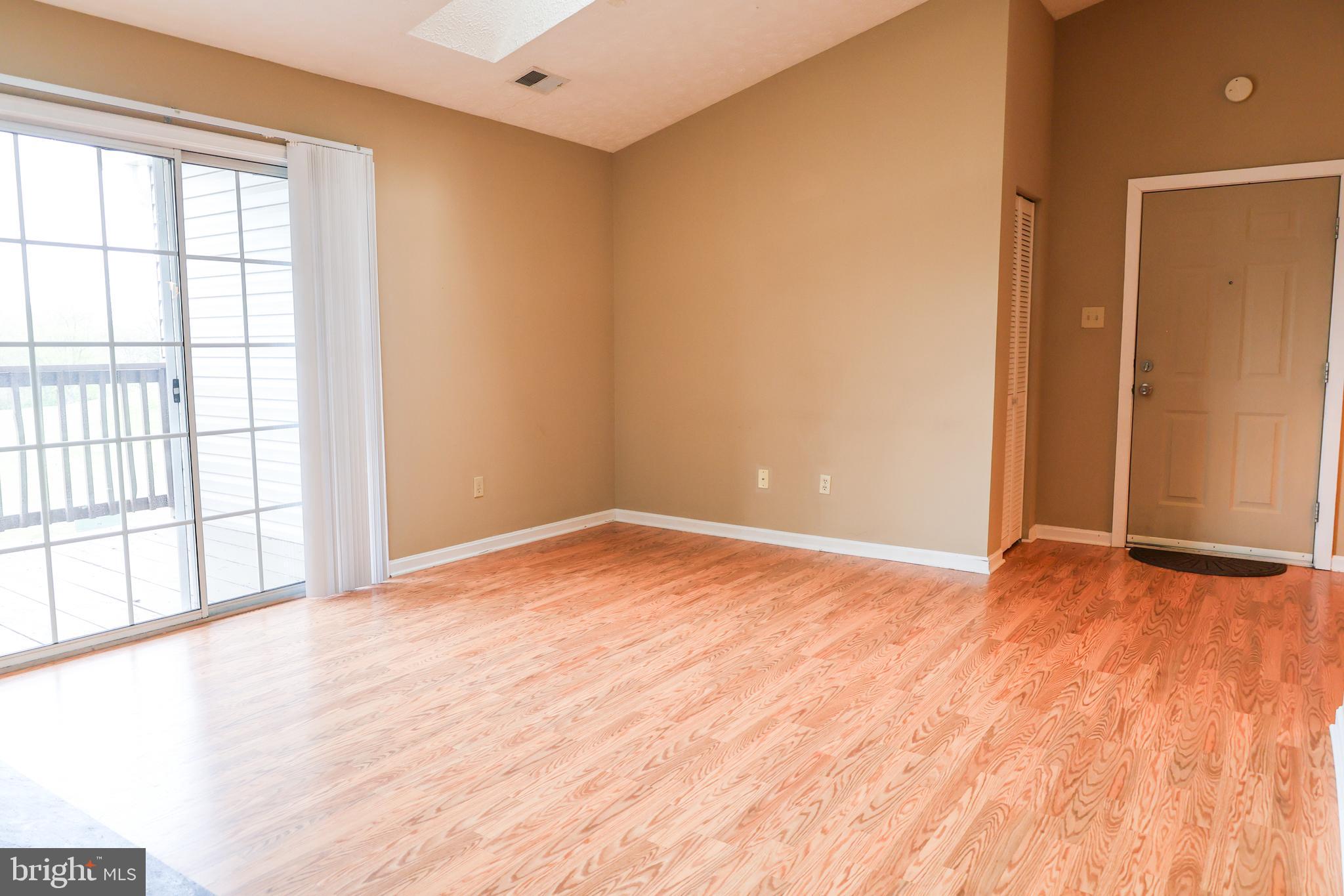 LAKESIDE - Residential