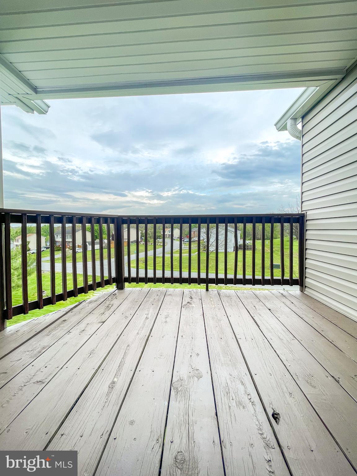 LAKESIDE - Residential