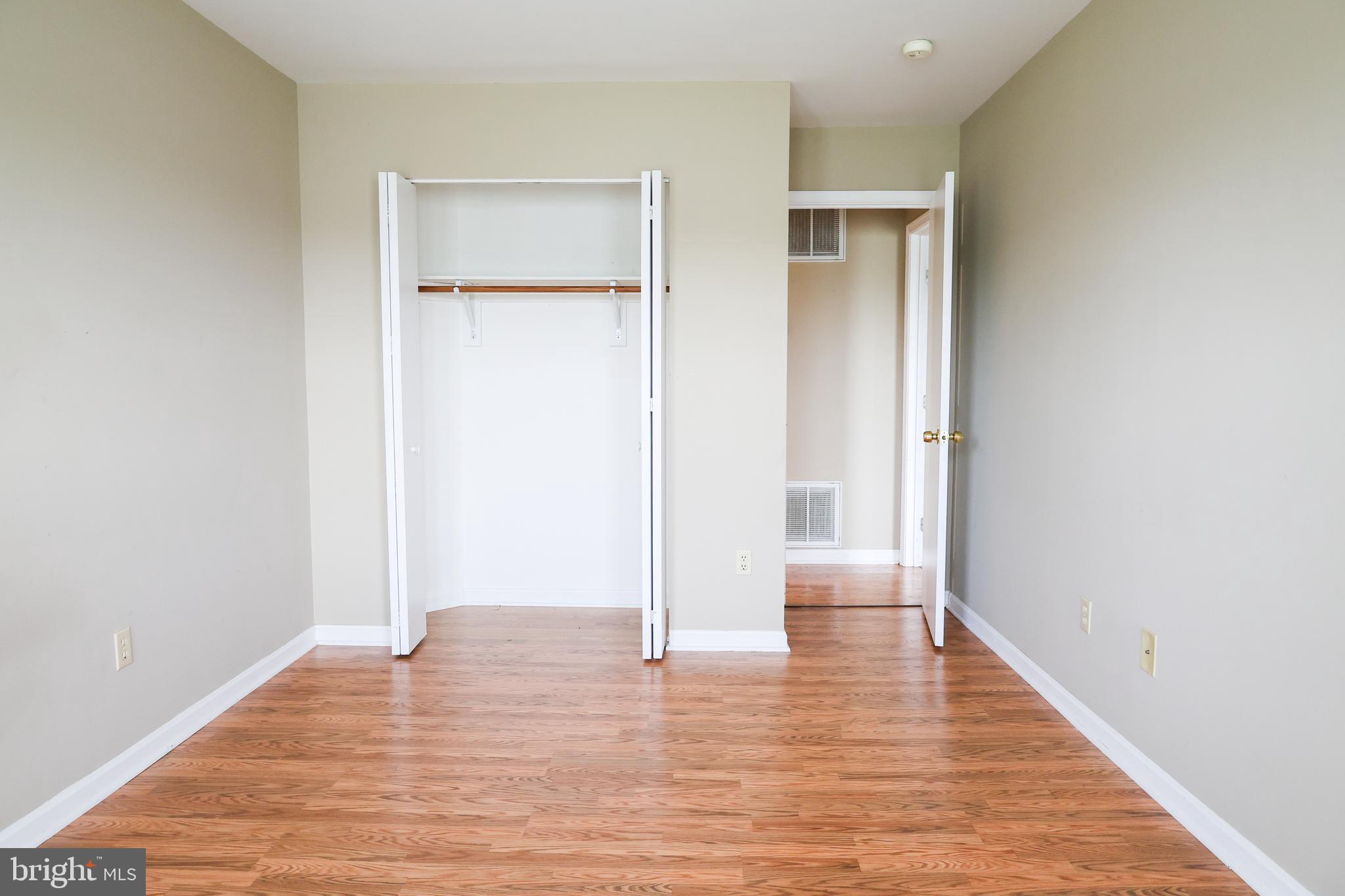 LAKESIDE - Residential