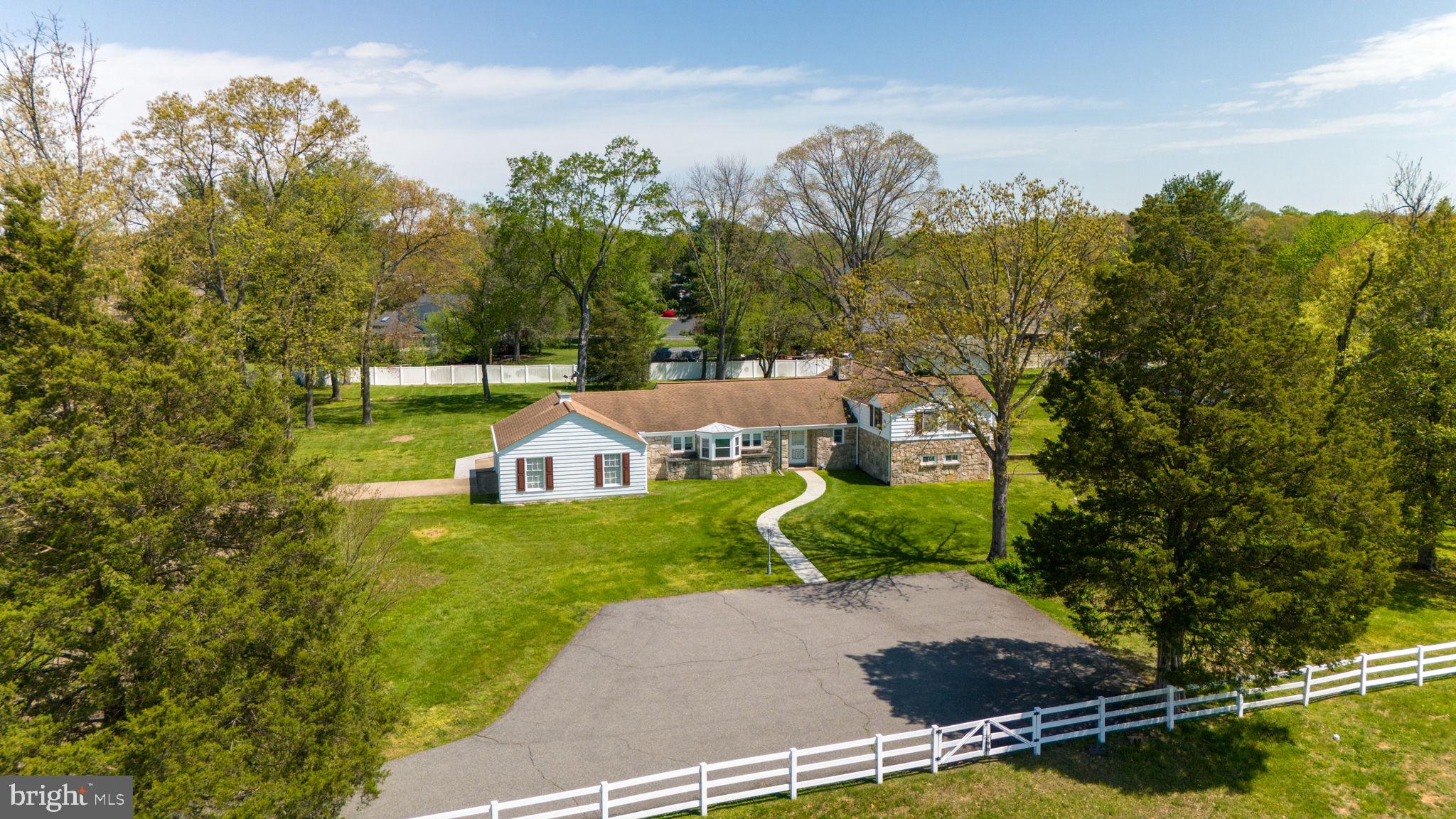 WOODLAWN - Residential