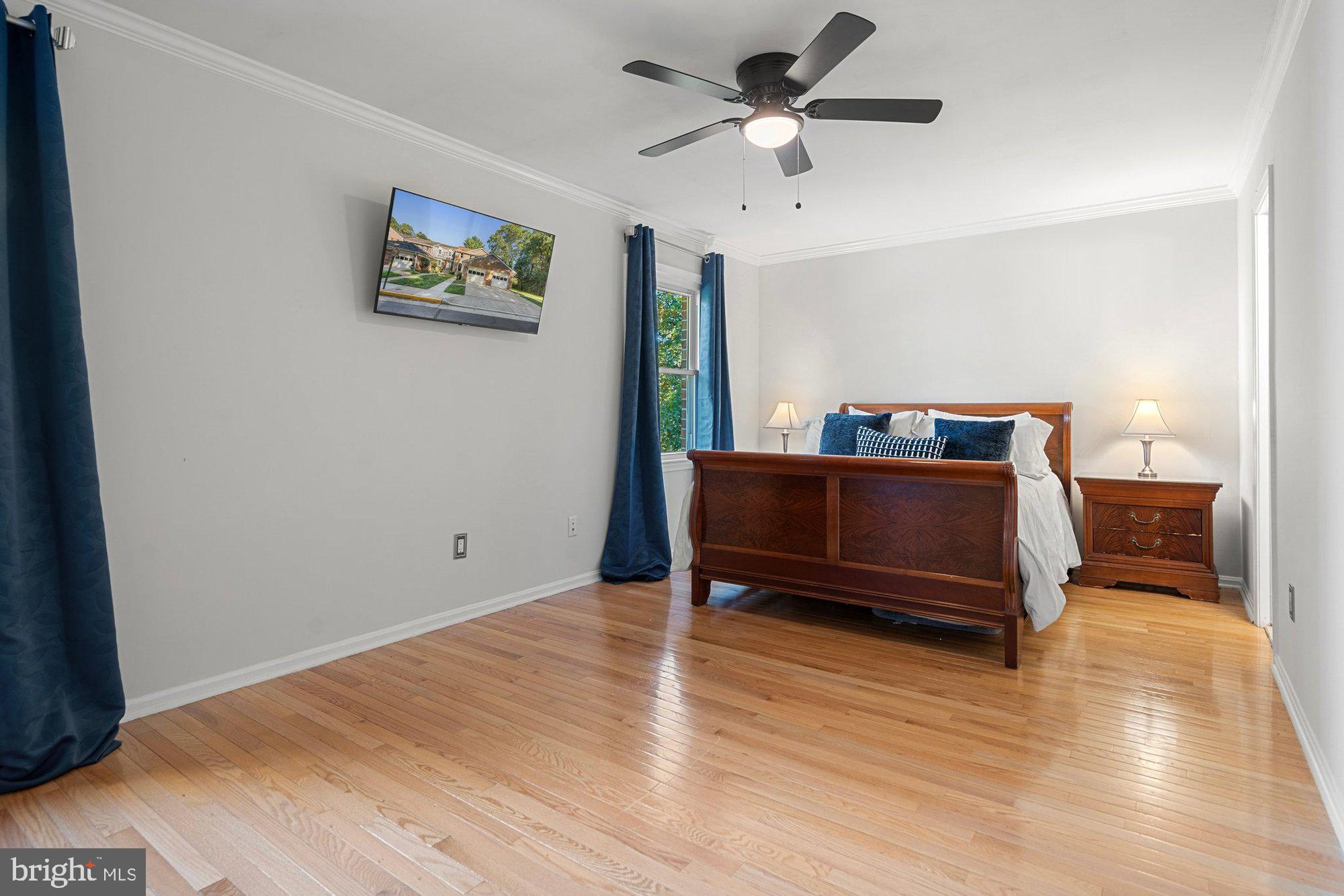 OAKBOROUGH SQUARE - Residential