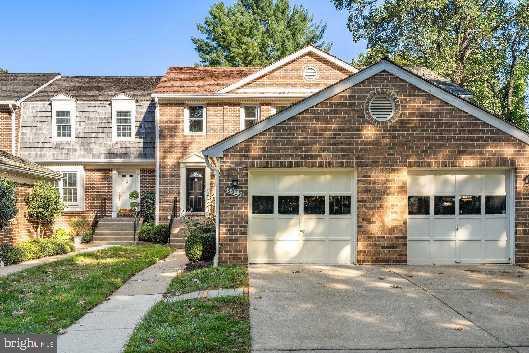 OAKBOROUGH SQUARE - Residential