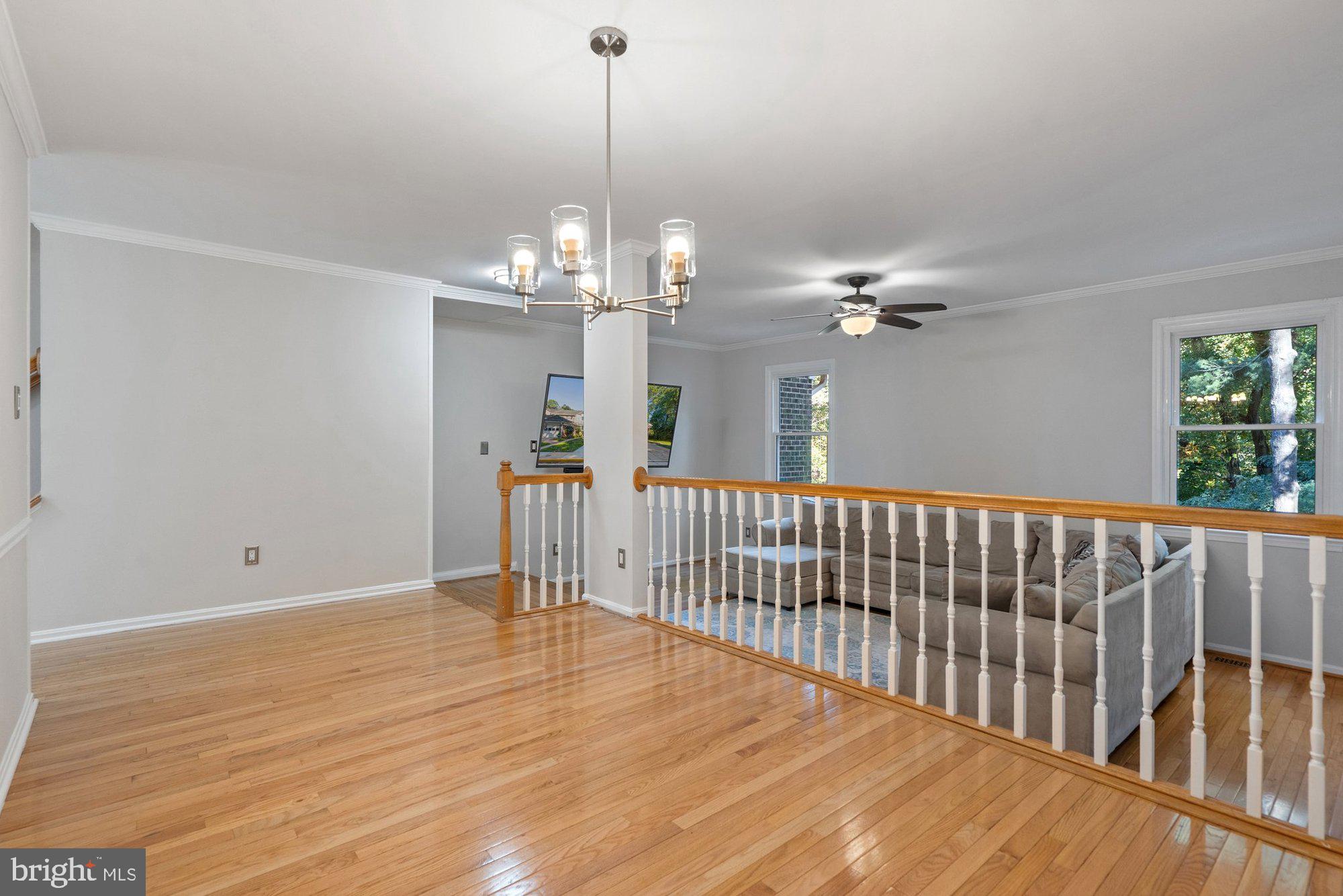 OAKBOROUGH SQUARE - Residential