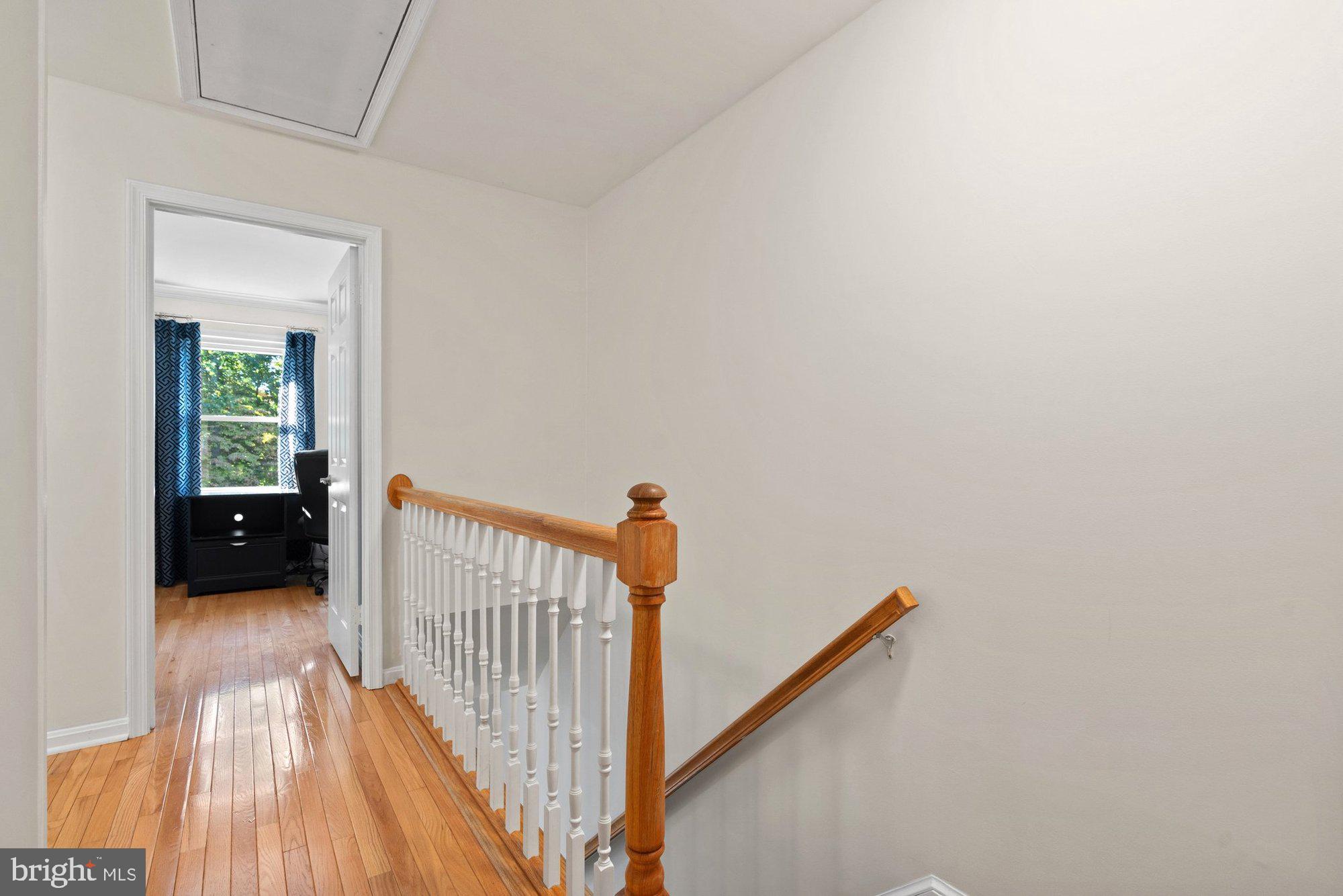 OAKBOROUGH SQUARE - Residential