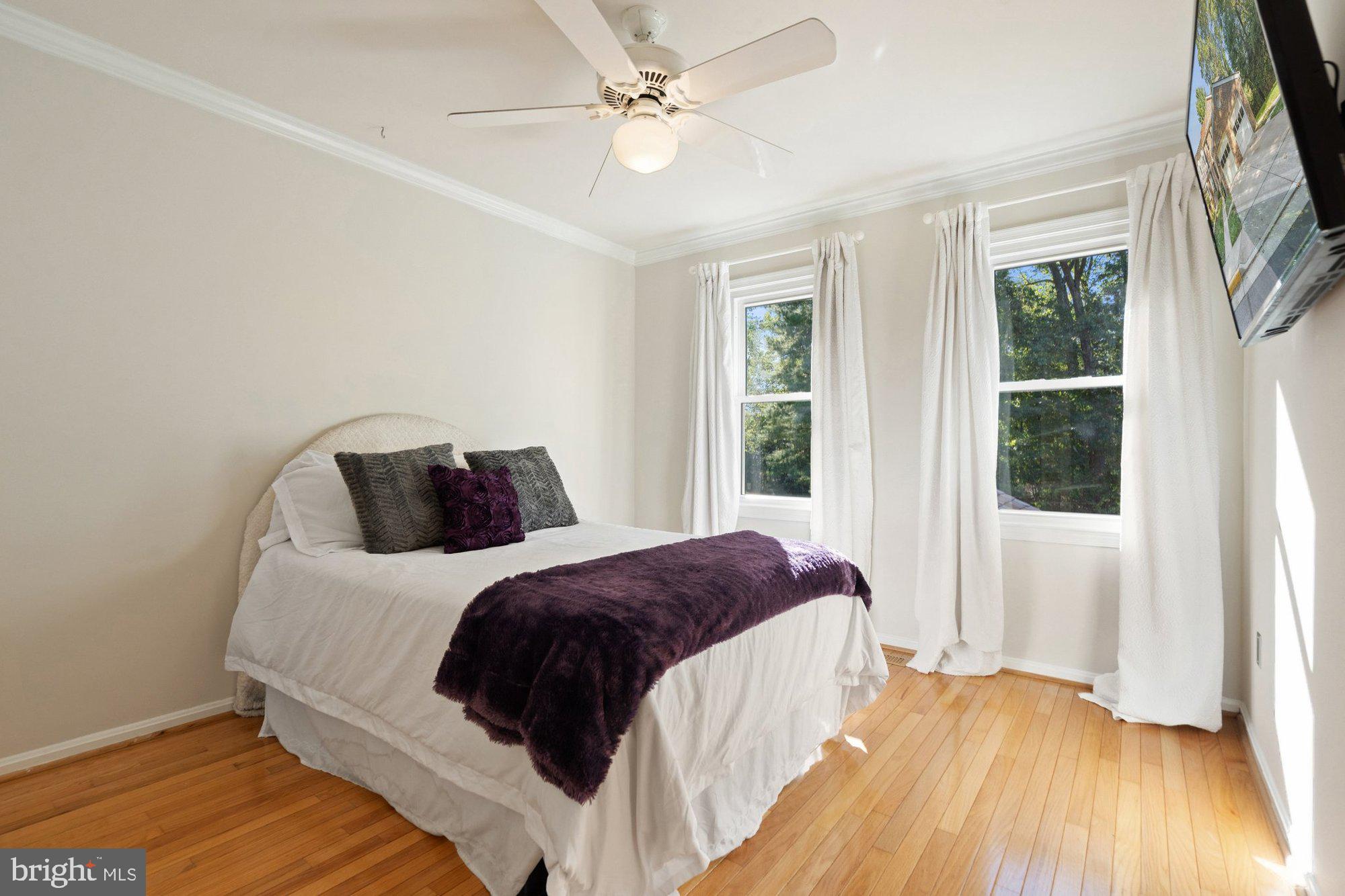 OAKBOROUGH SQUARE - Residential