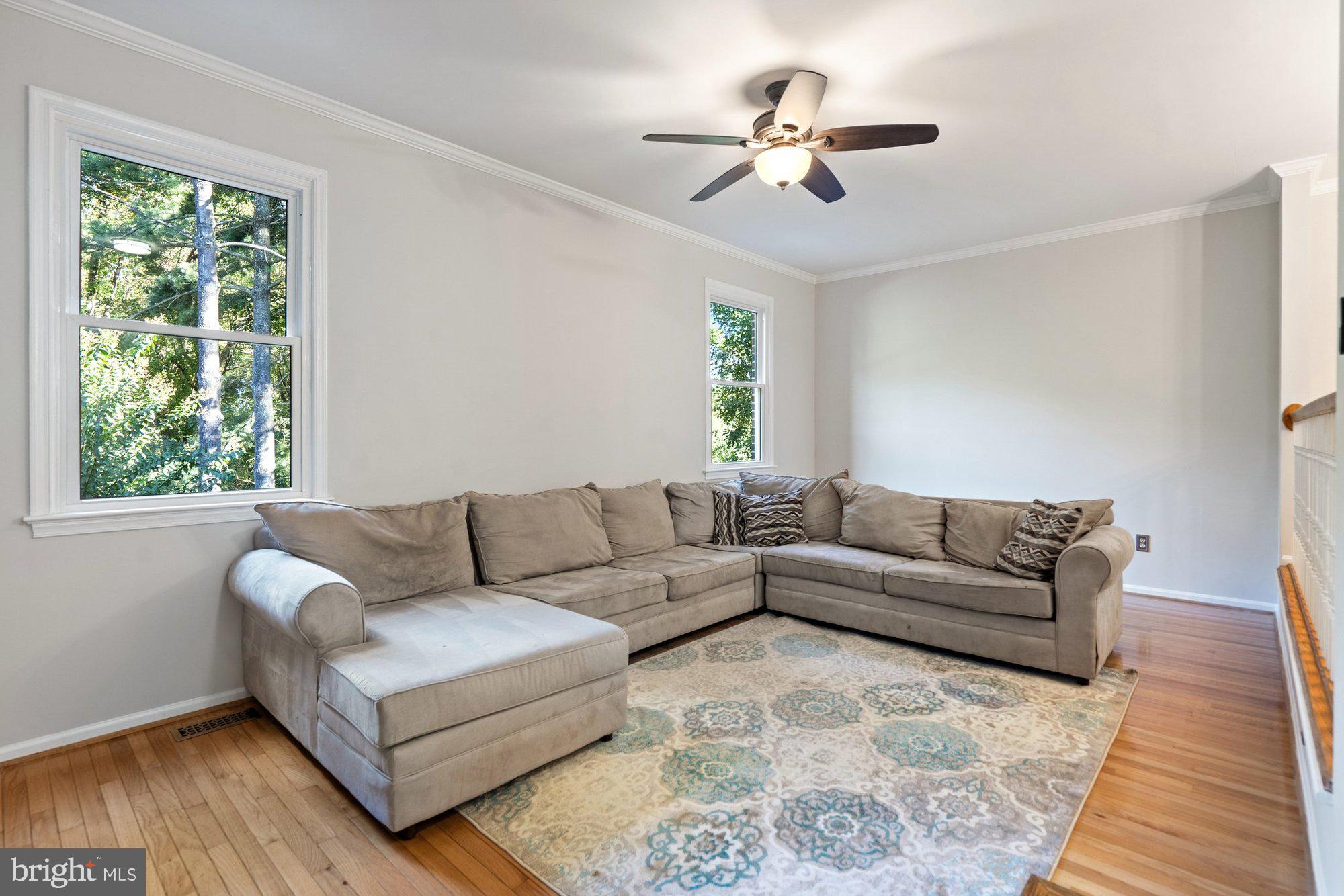 OAKBOROUGH SQUARE - Residential