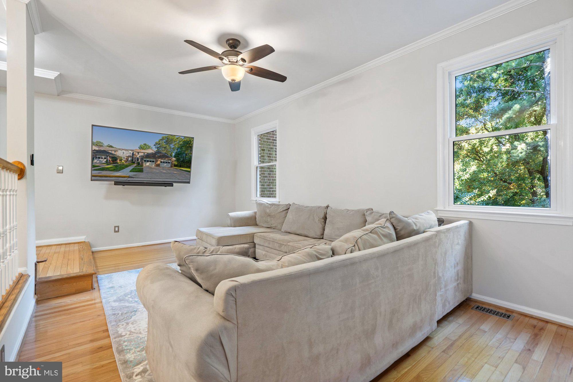 OAKBOROUGH SQUARE - Residential