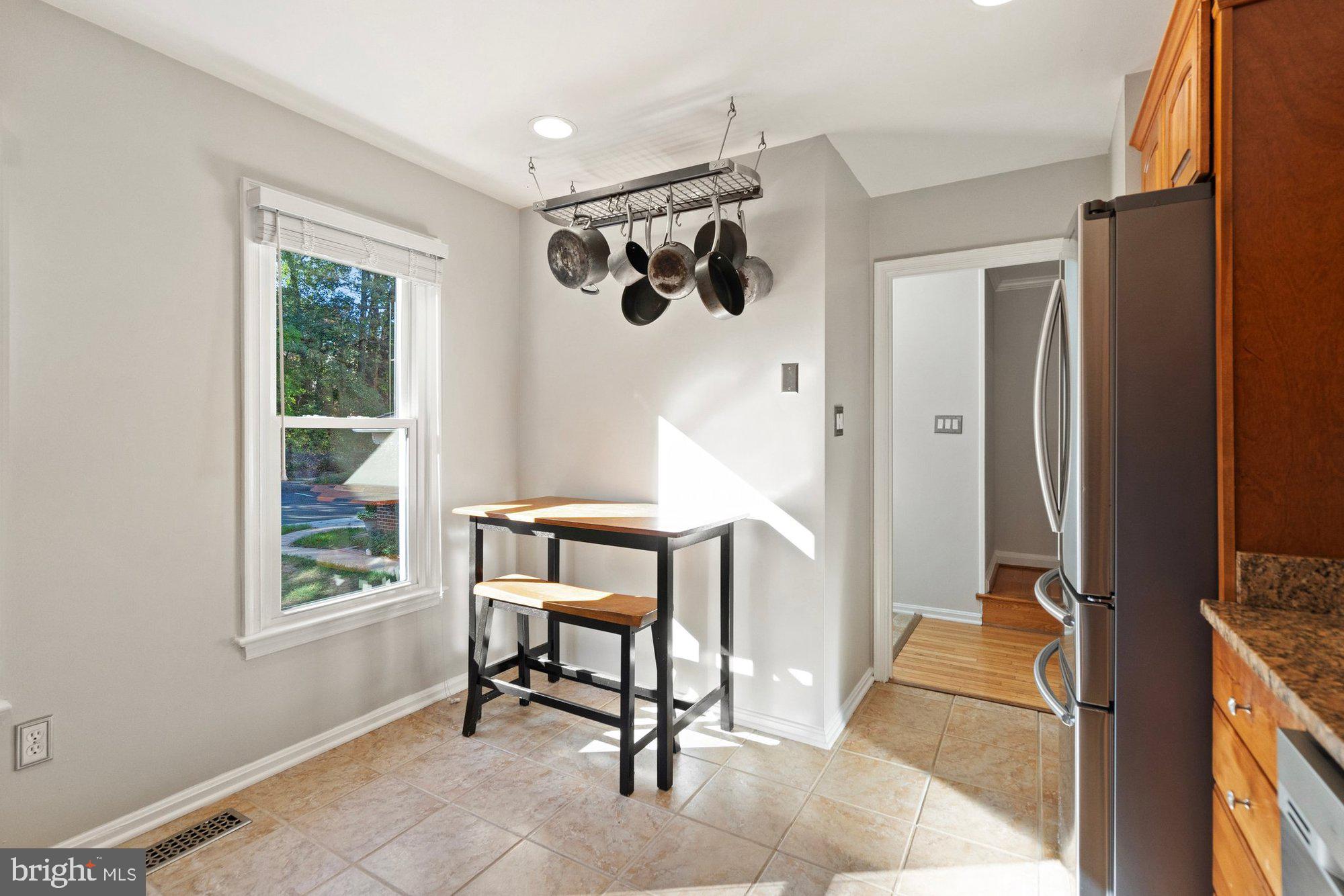 OAKBOROUGH SQUARE - Residential