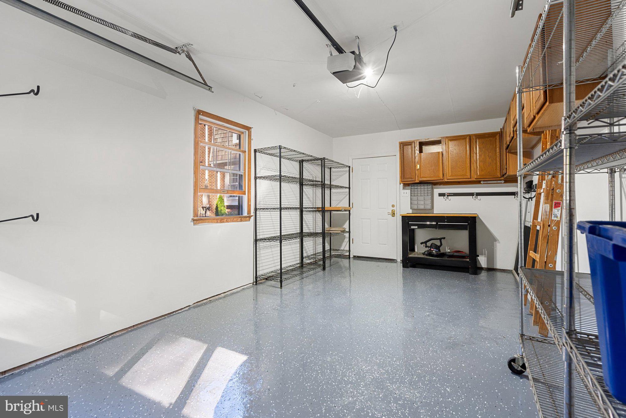 OAKBOROUGH SQUARE - Residential