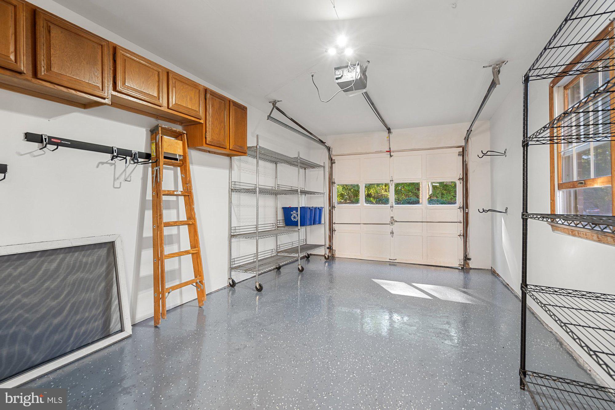 OAKBOROUGH SQUARE - Residential