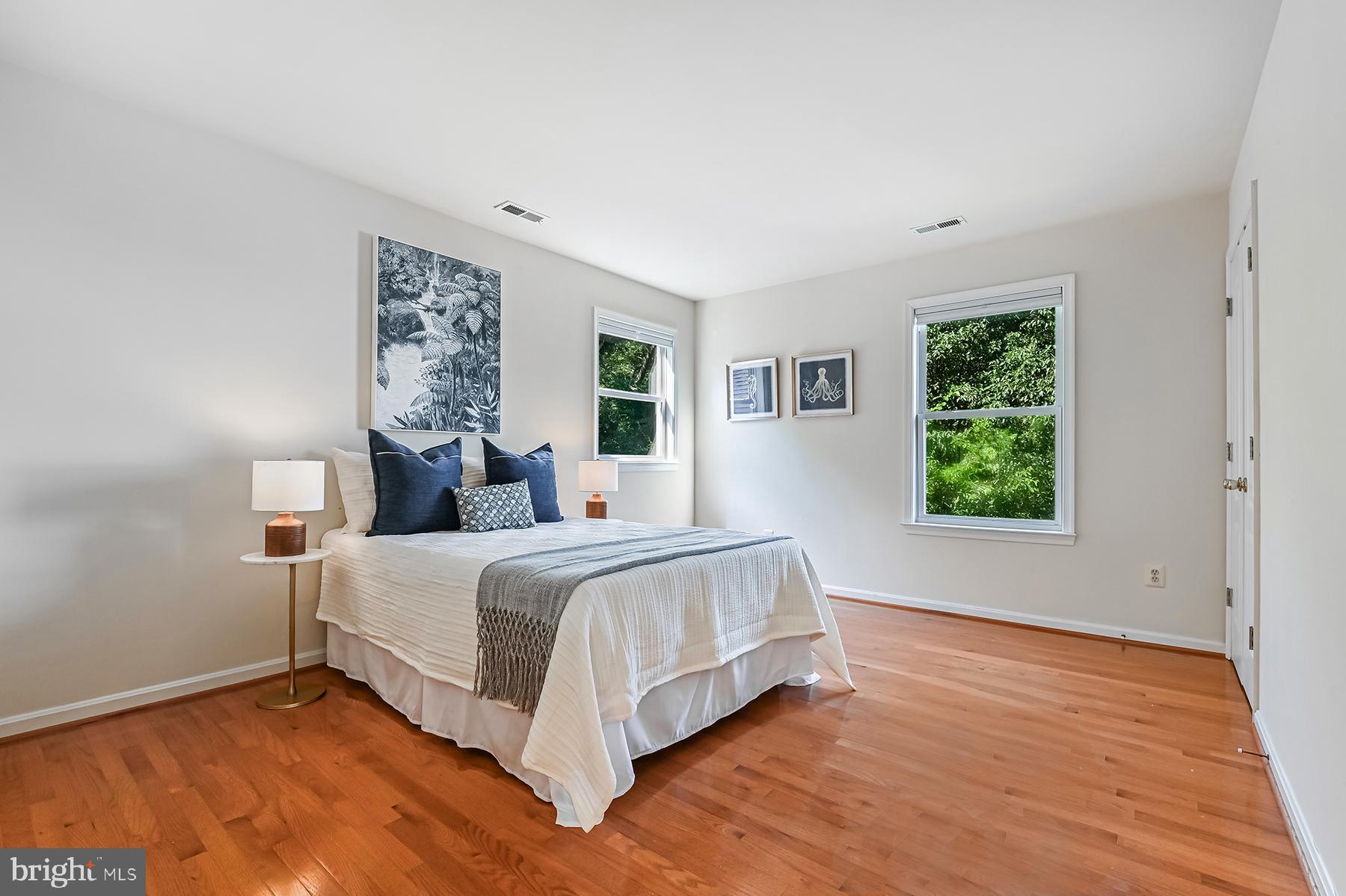 WEST SHORE - Residential