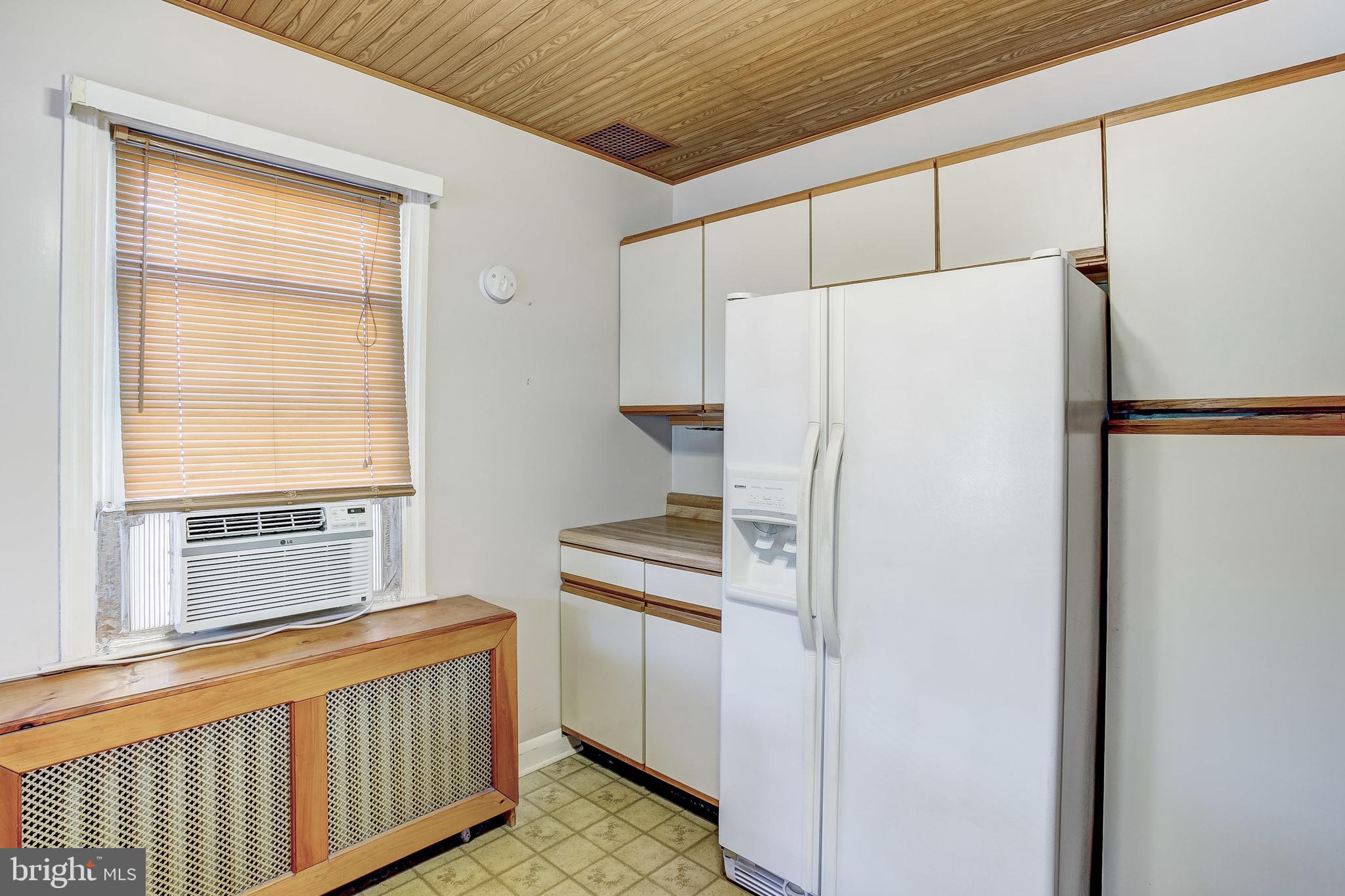 HOMECREST - Residential