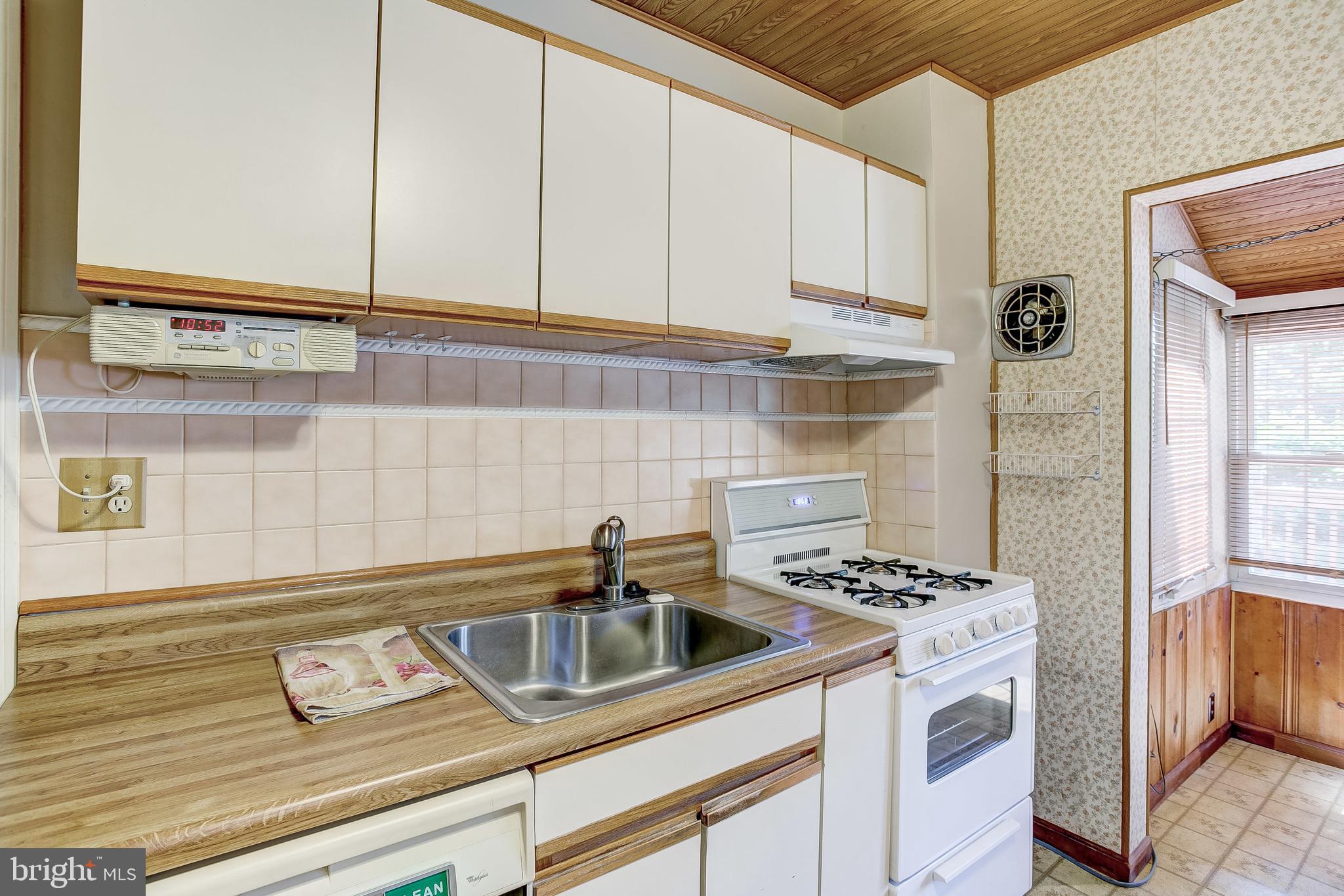 HOMECREST - Residential