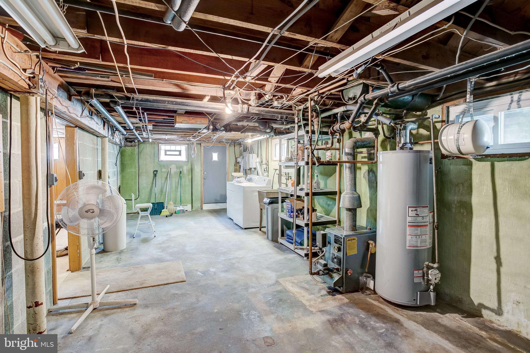 HOMECREST - Residential