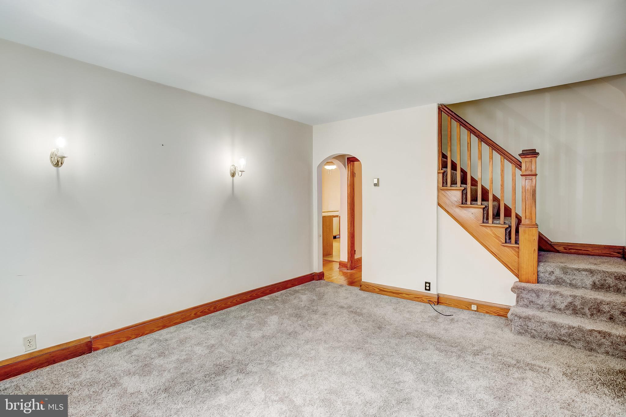 HOMECREST - Residential