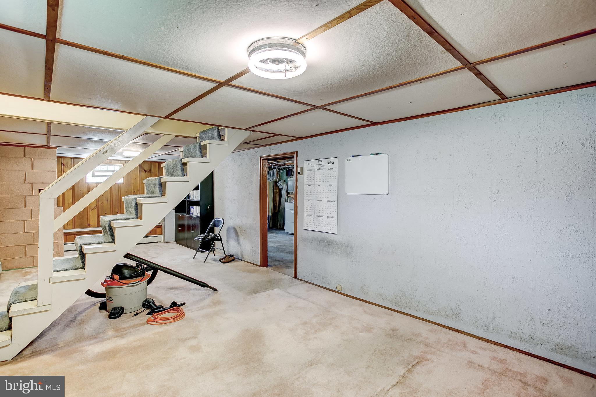 HOMECREST - Residential