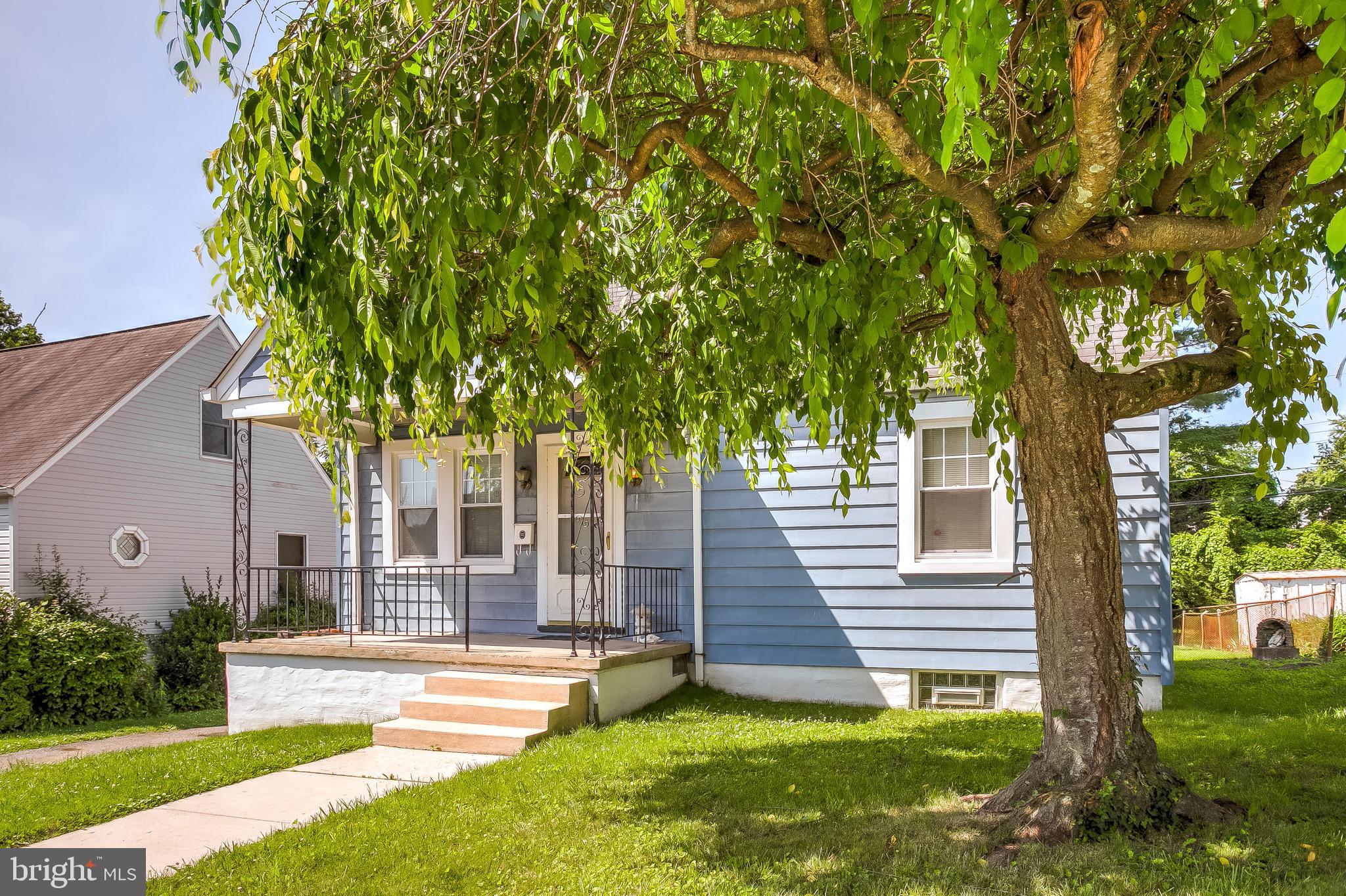 HOMECREST - Residential