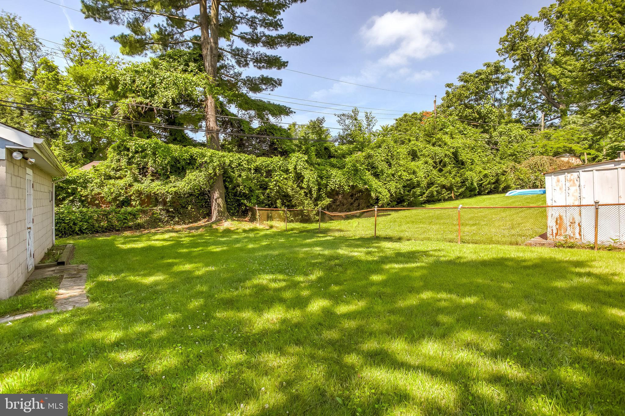 HOMECREST - Residential