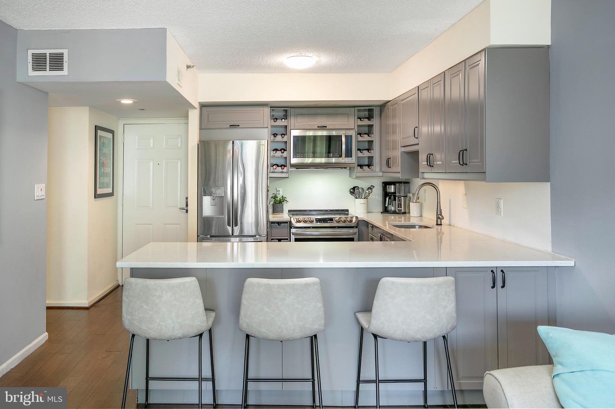 1001 N RANDOLPH STREET N 1020