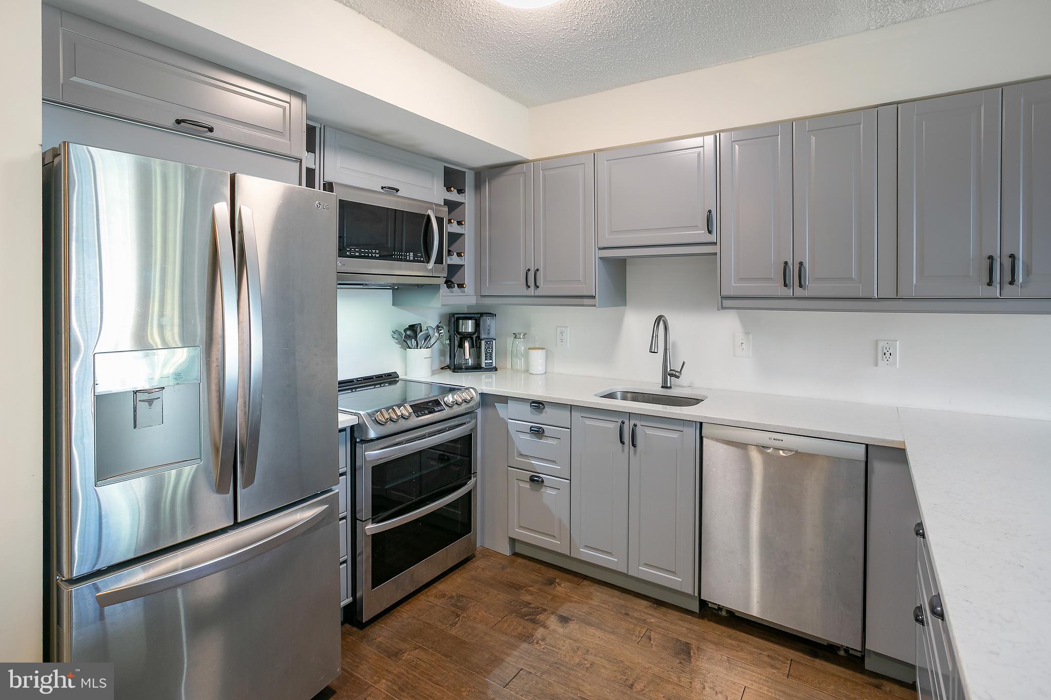 1001 N RANDOLPH STREET N 1020