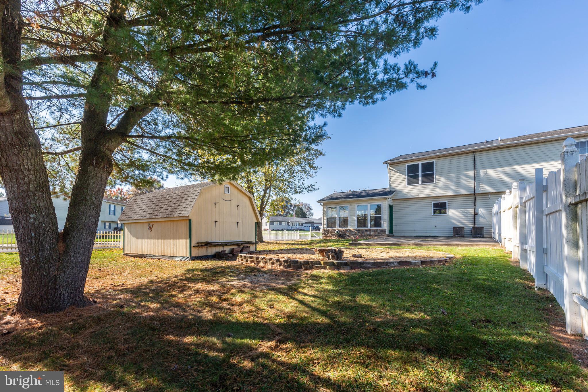 GREEN MEADOWS - Residential