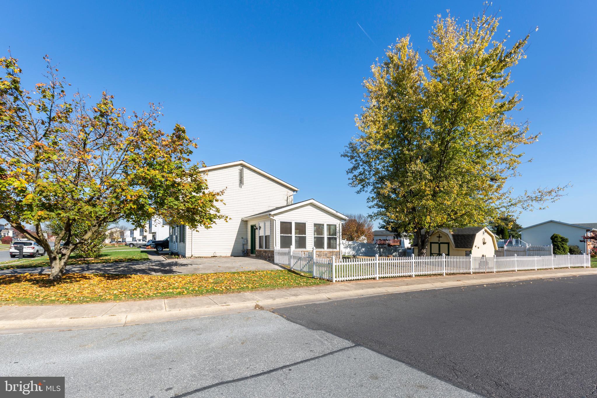 GREEN MEADOWS - Residential