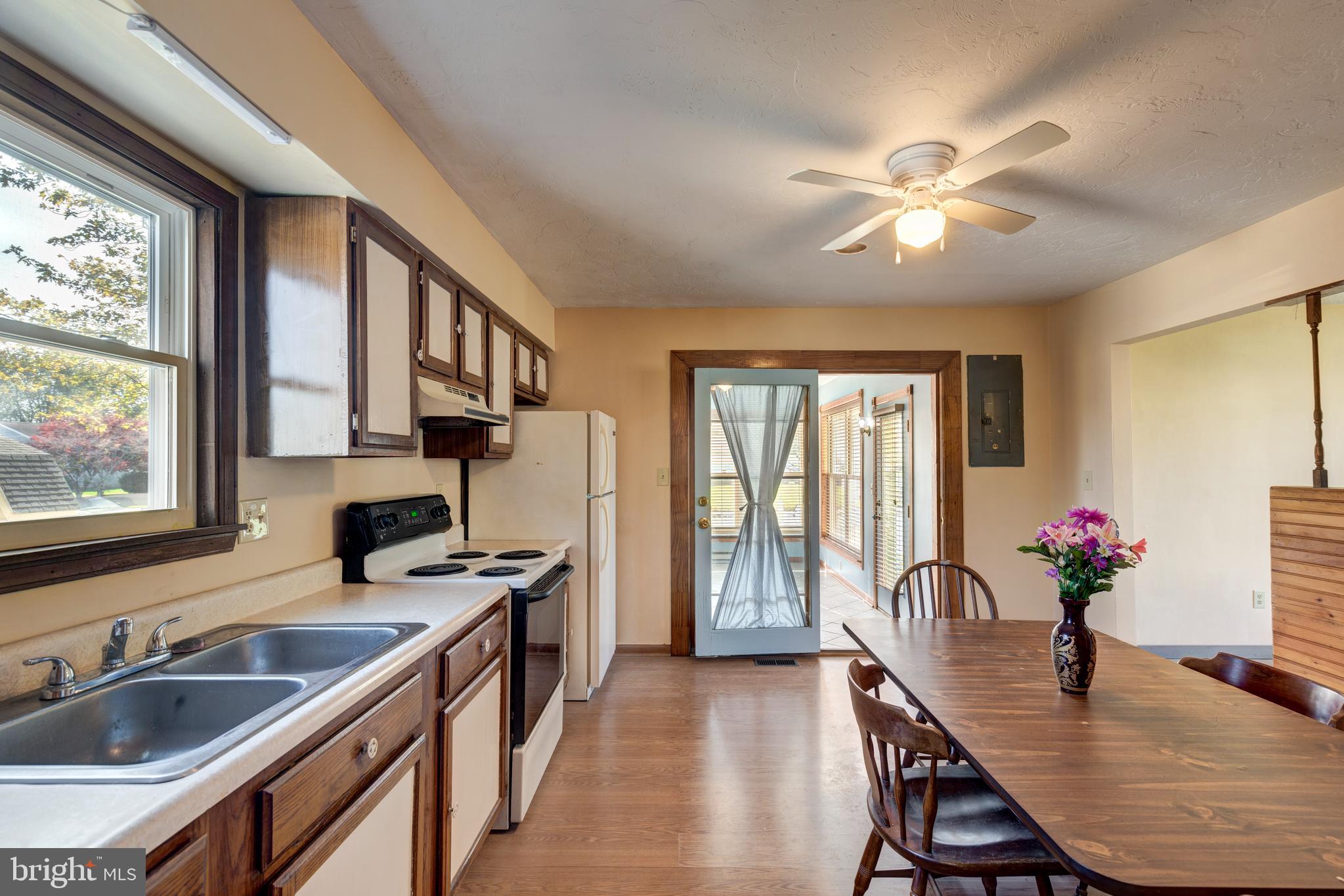 GREEN MEADOWS - Residential