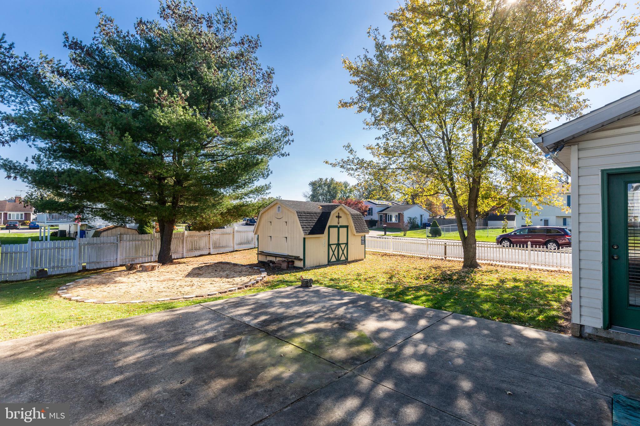 GREEN MEADOWS - Residential